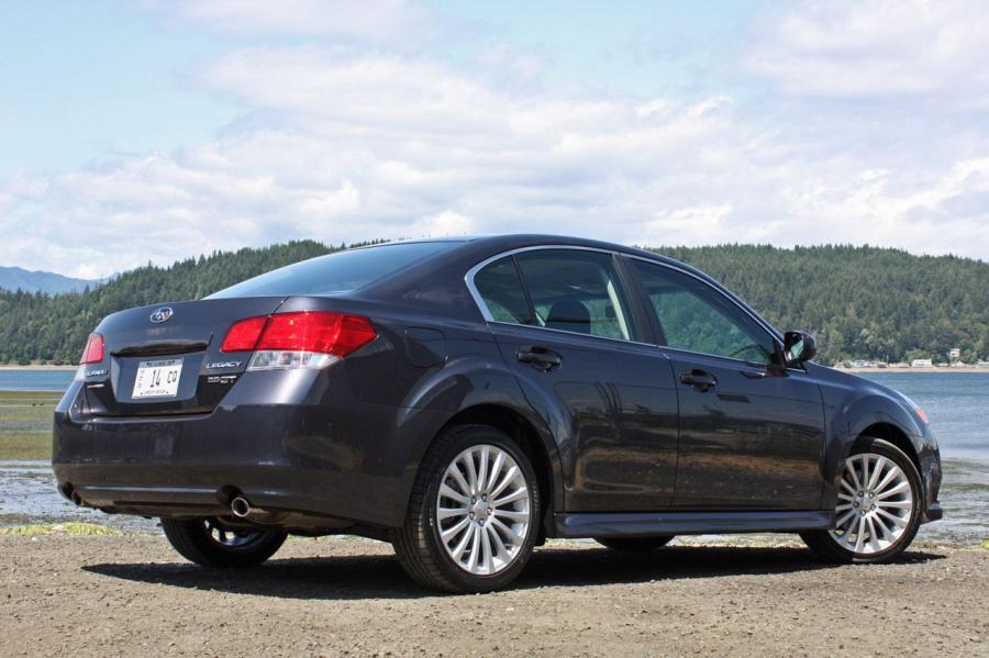  Subaru Legacy 2.5GT 2010 года  (фото 82 из 82)